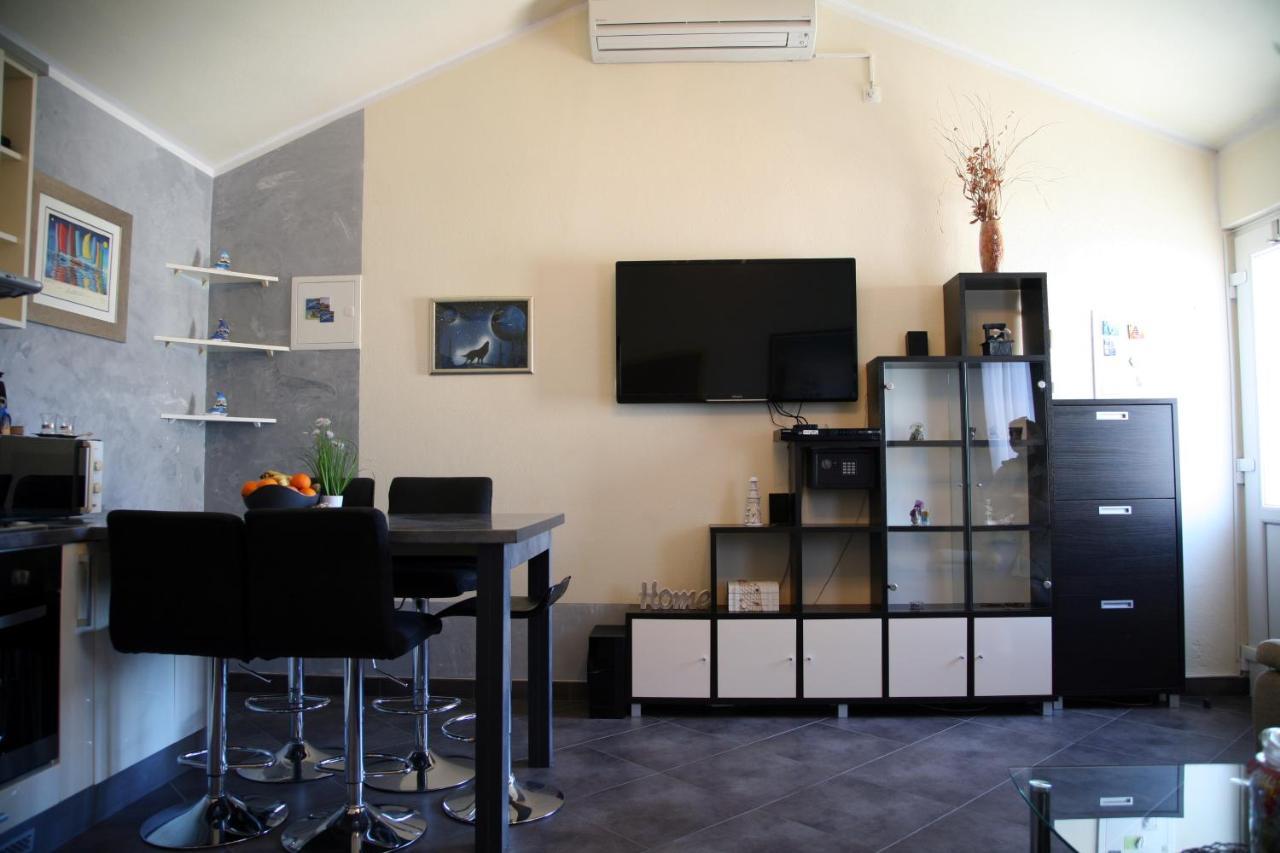Apartment Del Mar Vinišće Extérieur photo